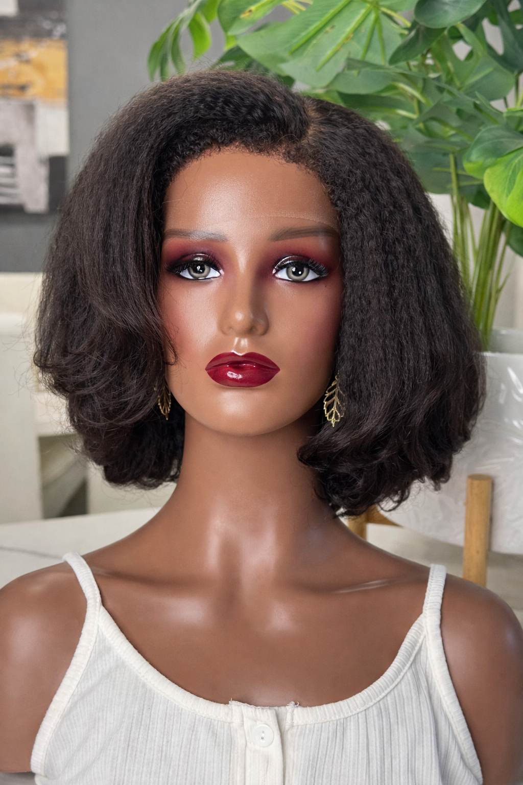 Kinky Straight 4C Edge Bob Wig (10”)